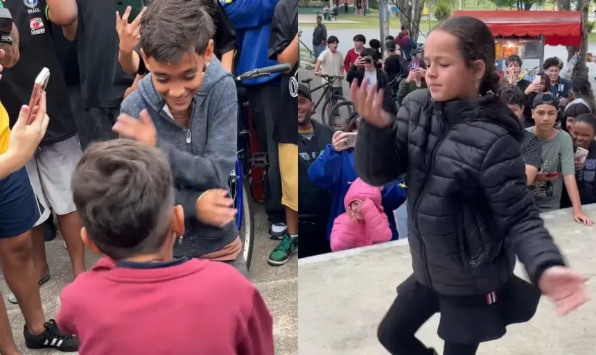 Jovens em disputa descontraída de presença